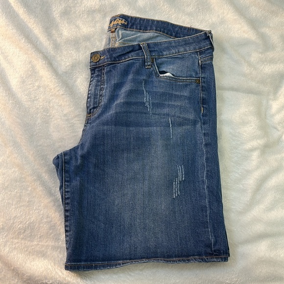 Kut from the Kloth denim shorts, 16W - Picture 5 of 7